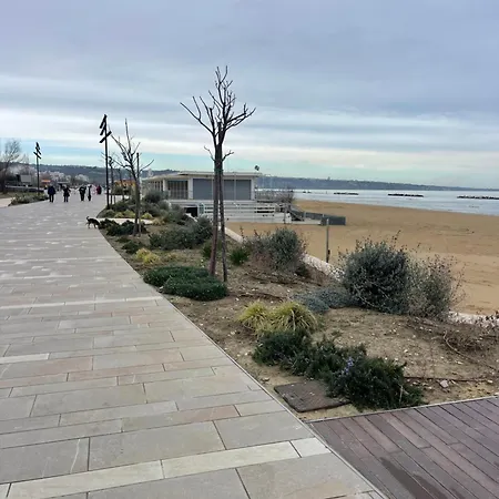 Un Posto Al Mare Marina Nocleg ze śniadaniem San Salvo