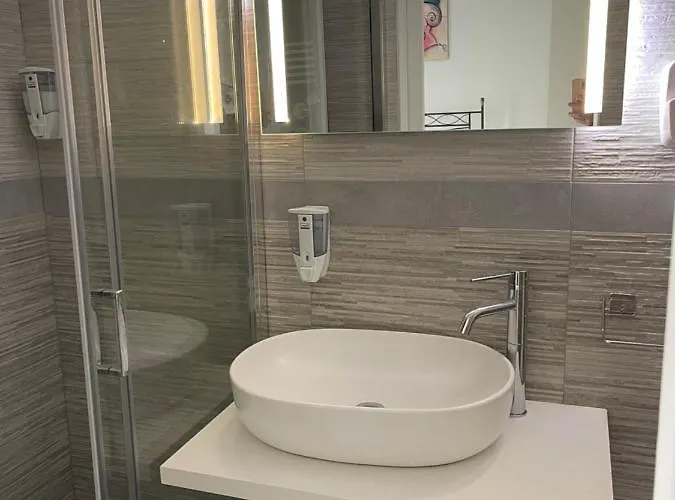 Un Posto Al Mare Marina 3* 新萨尔沃