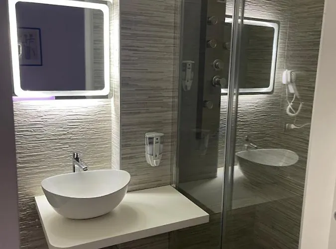 Un Posto Al Mare Marina 新萨尔沃