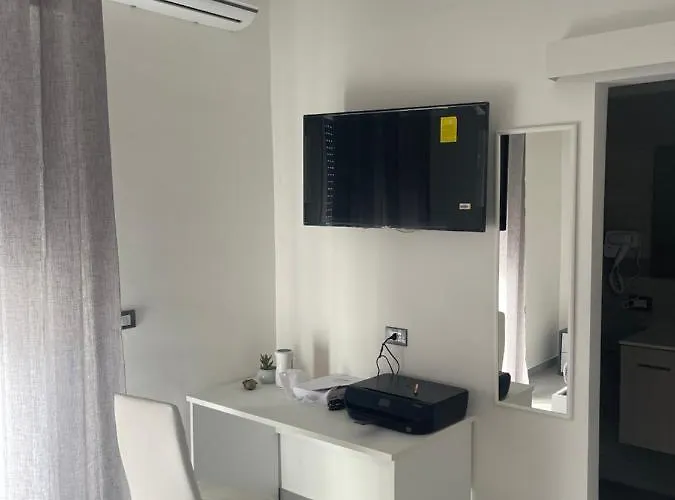 Un Posto Al Mare Marina 住宿加早餐酒店 3*