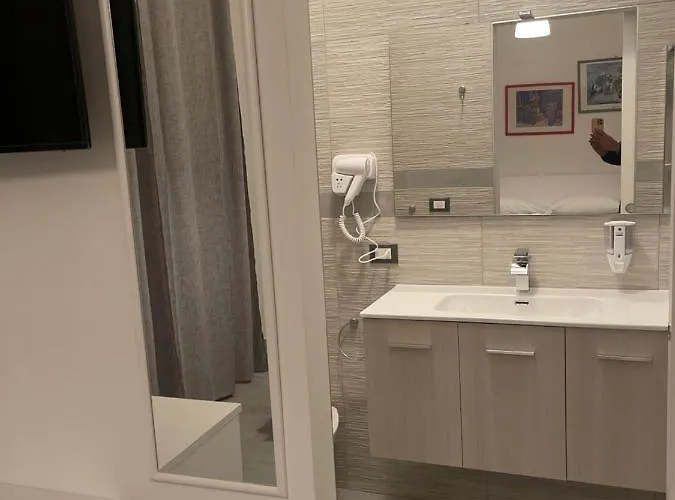 Un Posto Al Mare Marina 住宿加早餐酒店 3*