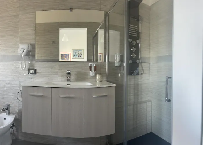 Un Posto Al Mare Marina 住宿加早餐酒店 3*